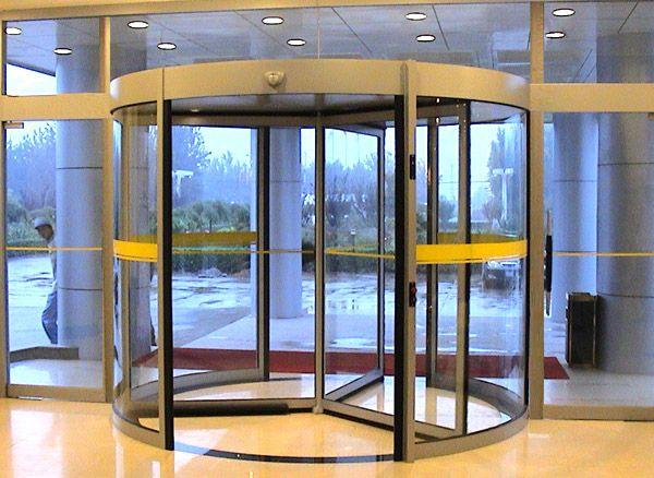 旋轉(zhuǎn)門不轉(zhuǎn)了怎么辦？